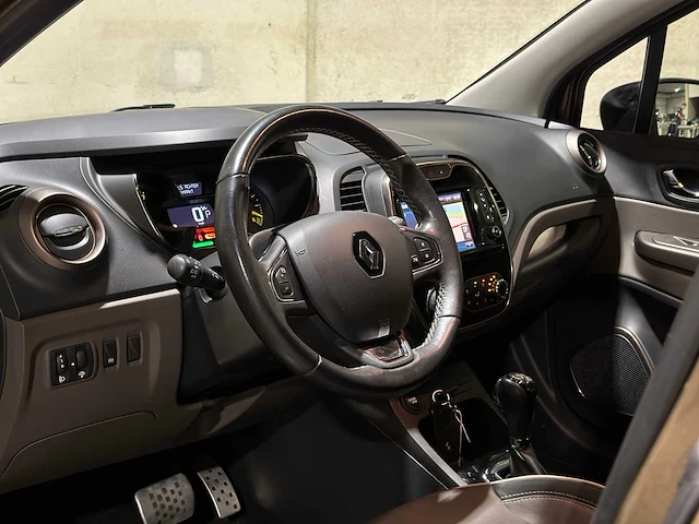 Renault captur 1.2 tce barista 118pk 2016 (automaat), hr-865-j - afbeelding 11 van  44