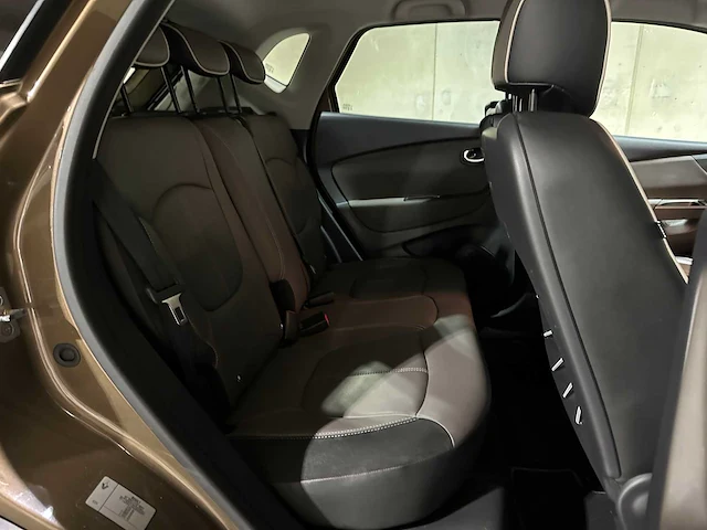 Renault captur 1.2 tce barista 118pk 2016 (automaat), hr-865-j - afbeelding 33 van  44