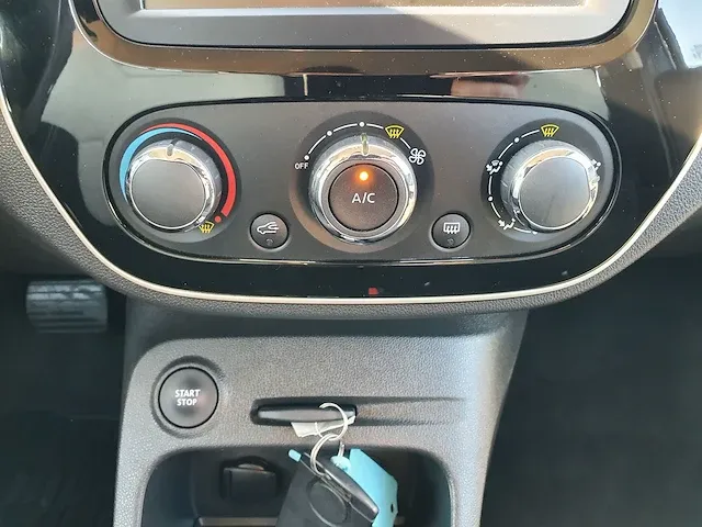 Renault captur 1.5 dci intens, automaat, 90 pk, euro 6, j-502-zs - afbeelding 4 van  34