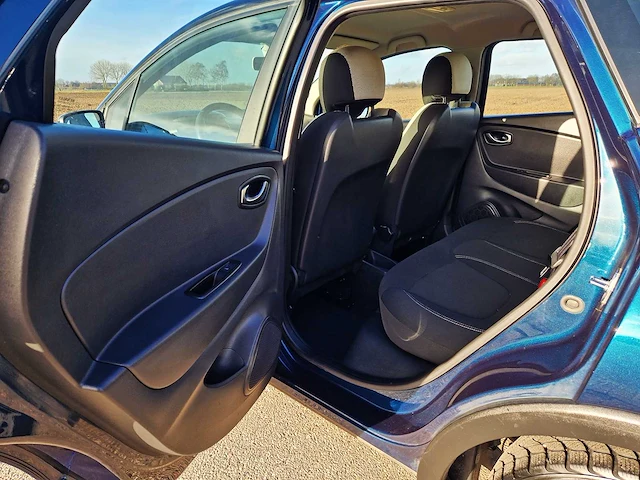 Renault captur 1.5 dci intens, j-502-zs - afbeelding 17 van  29