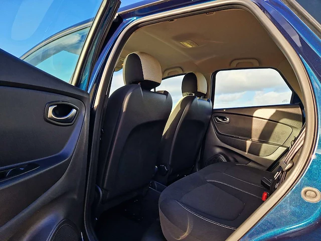 Renault captur 1.5 dci intens, j-502-zs - afbeelding 18 van  29