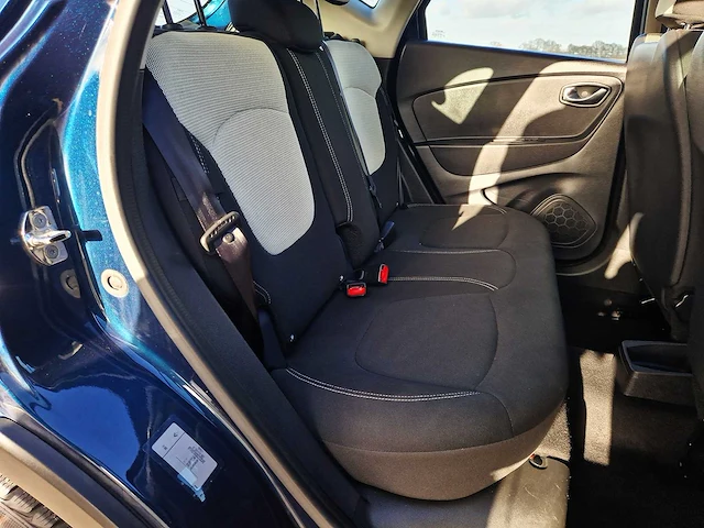 Renault captur 1.5 dci intens, j-502-zs - afbeelding 22 van  29