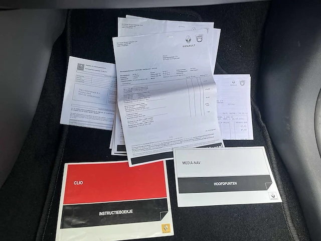 Renault clio 0.9 tce expression 2013 | 1-sgr-62 - afbeelding 15 van  22