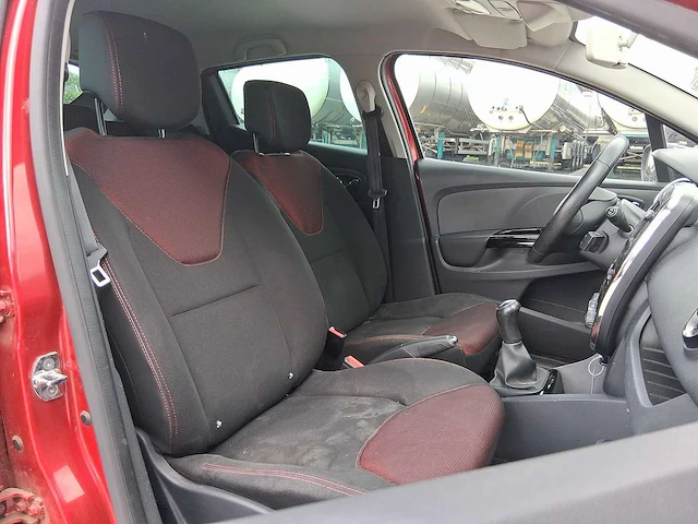 Renault clio 0.9 tce expression 2014 | 2-tvh-64 - afbeelding 22 van  29