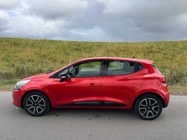 Renault clio 0.9 tce expression 3-sjt-61 - afbeelding 16 van  18
