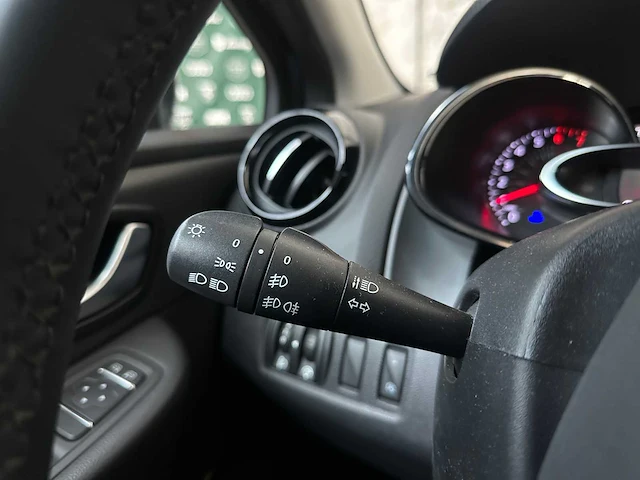 Renault clio 0.9 tce limited 90pk 2019, zh-449-t - afbeelding 16 van  42