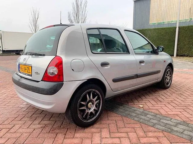 Renault clio 1.2 16v authentique, 46-jh-zl - afbeelding 9 van  15