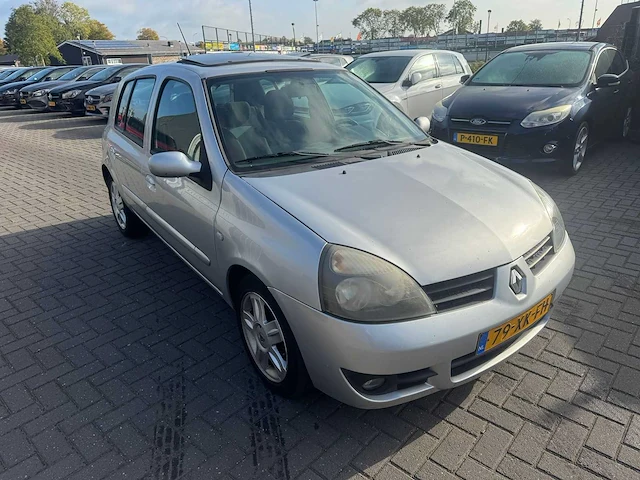 Renault clio 1.2-16v campus 2007 | 79-xk-fh - afbeelding 7 van  11