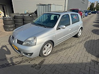 Renault clio 1.2-16v campus 2007 | 79-xk-fh - afbeelding 1 van  11