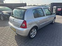 Renault clio 1.2-16v campus 2007 | 79-xk-fh - afbeelding 2 van  11