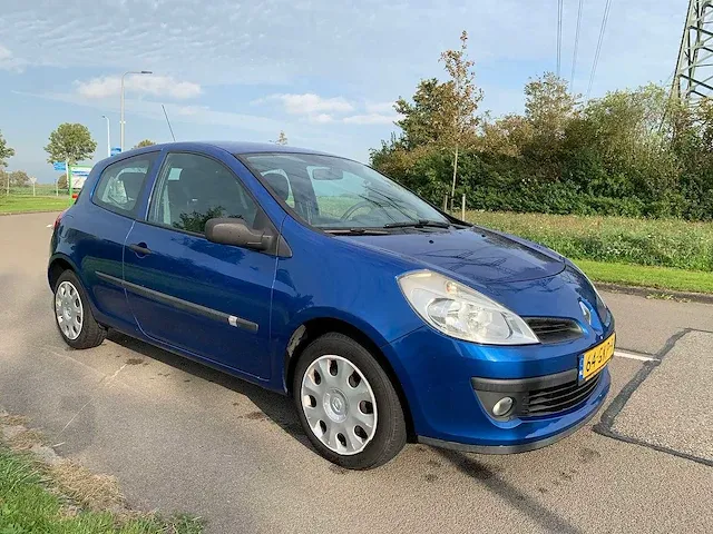 Renault clio 1.2 16v special line, 64-gkp-9 - afbeelding 15 van  21