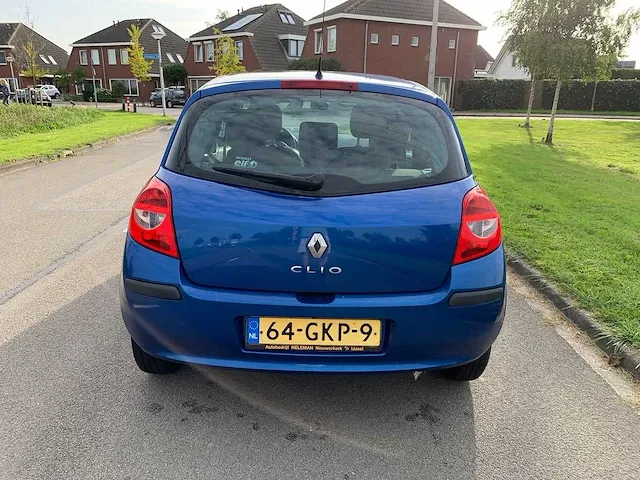 Renault clio 1.2 16v special line, 64-gkp-9 - afbeelding 19 van  21