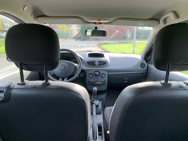 Renault clio 1.2 16v special line, 64-gkp-9 - afbeelding 4 van  21