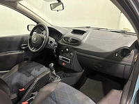 Renault clio 1.2-16v special line 98-gpr-4 - afbeelding 2 van  18