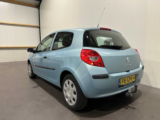 Renault clio 1.2-16v special line 98-gpr-4 - afbeelding 12 van  18