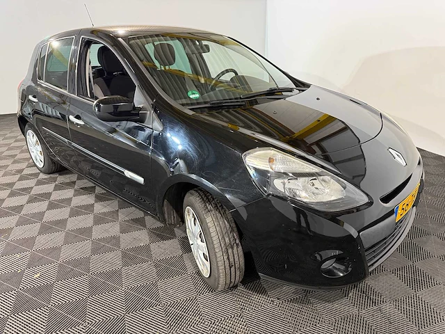Renault clio 1.2 authentique, 56-tsf-7 - afbeelding 10 van  13