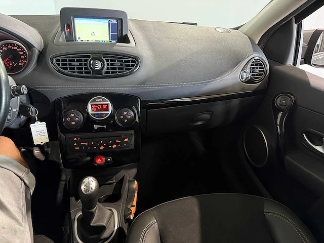 Renault clio 1.2 night & day, 98-szp-5 - afbeelding 2 van  12