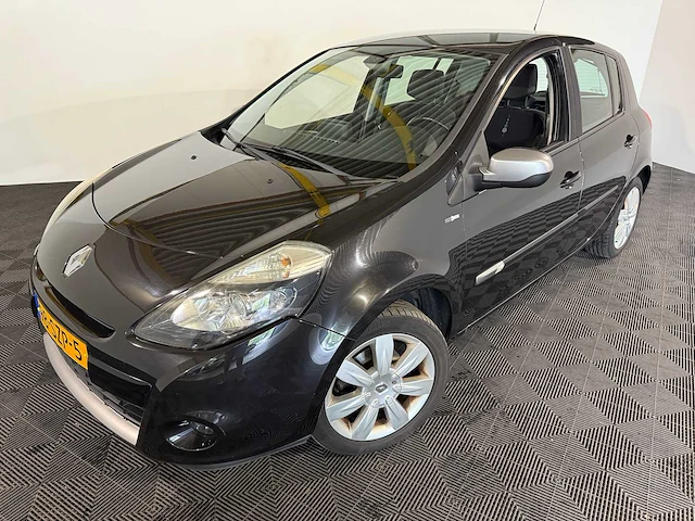 Renault clio 1.2 night & day, 98-szp-5 - afbeelding 1 van  12