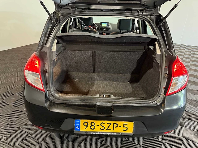 Renault clio 1.2 night & day, 98-szp-5 - afbeelding 7 van  12