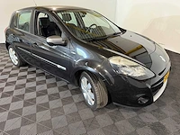 Renault clio 1.2 night & day, 98-szp-5 - afbeelding 9 van  12