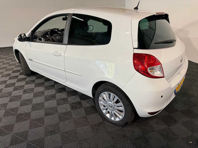 Renault clio 1.2 tce collection, 15-zdf-9 - afbeelding 6 van  13