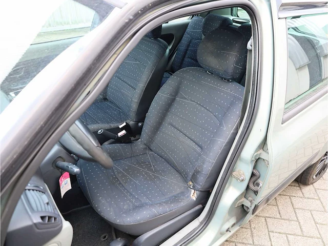 Renault clio 1.4-16v expression automaat 2009, 44-lj-fn - afbeelding 4 van  26