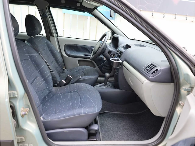 Renault clio 1.4-16v expression automaat 2009, 44-lj-fn - afbeelding 9 van  26