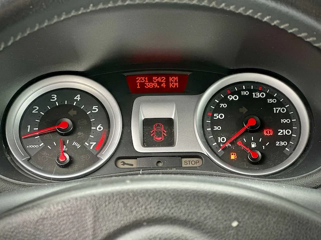 Renault clio 1.6 16v privilège, 40-tv-vg - afbeelding 5 van  13