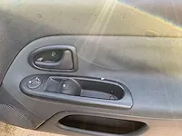 Renault clio 1.6 16v privilège, 89-lj-kg - afbeelding 2 van  16