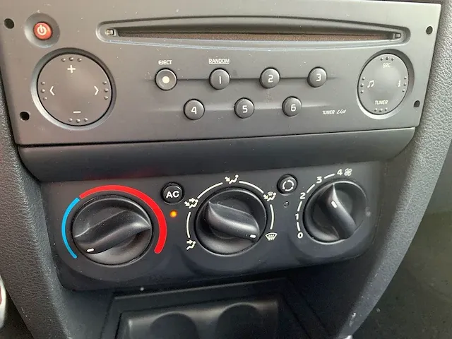 Renault clio 1.6 16v privilège, 89-lj-kg - afbeelding 6 van  16