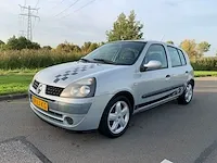 Renault clio 1.6 16v privilège, 89-lj-kg
