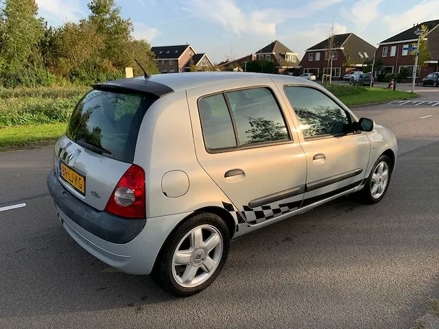 Renault clio 1.6 16v privilège, 89-lj-kg - afbeelding 9 van  16