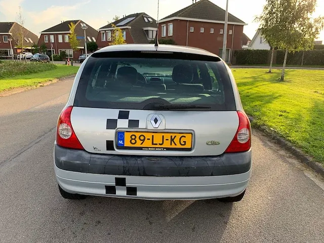 Renault clio 1.6 16v privilège, 89-lj-kg - afbeelding 14 van  16