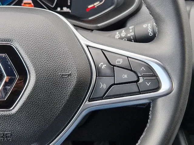 Renault clio 1.6 intens | t-556-sp - afbeelding 3 van  32