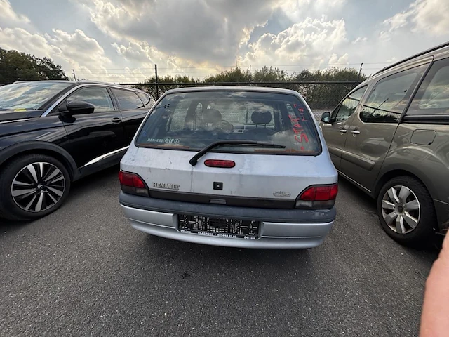 Renault clio, 1997 - afbeelding 5 van  24