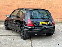 Renault clio 2.0-16v rs, 76-gf-sx - afbeelding 12 van  17