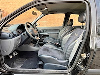 Renault clio 2.0-16v rs, 76-gf-sx - afbeelding 17 van  17