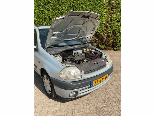 Renault clio 77-gj-pd - afbeelding 14 van  33