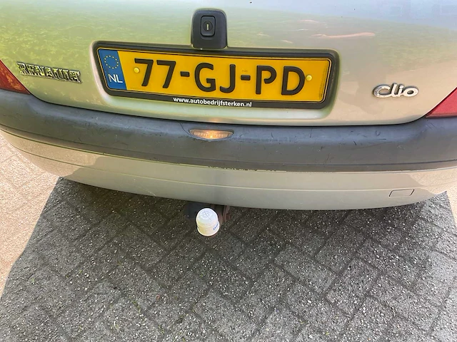 Renault clio 77-gj-pd - afbeelding 29 van  33
