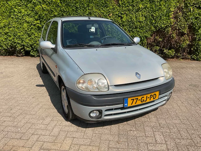 Renault clio 77-gj-pd - afbeelding 33 van  33