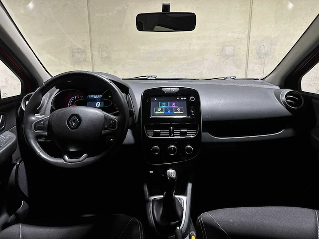 Renault clio estate 0.9 tce limited 90pk 2017, nz-183-r - afbeelding 13 van  45