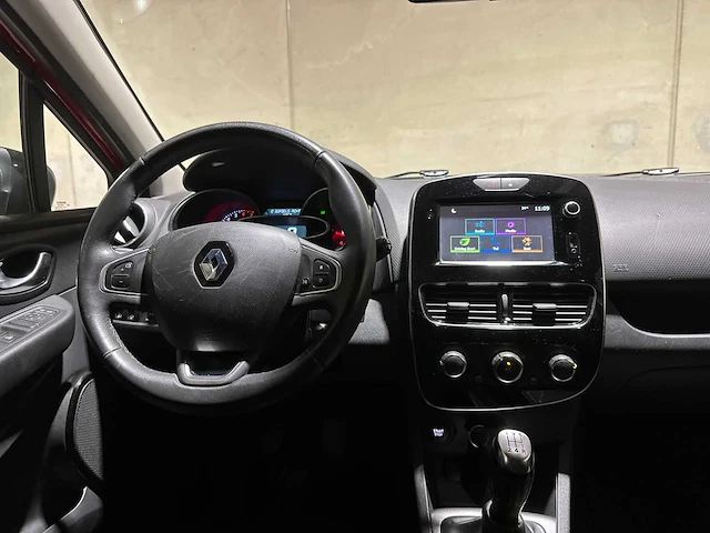 Renault clio estate 0.9 tce limited 90pk 2017, nz-183-r - afbeelding 14 van  45