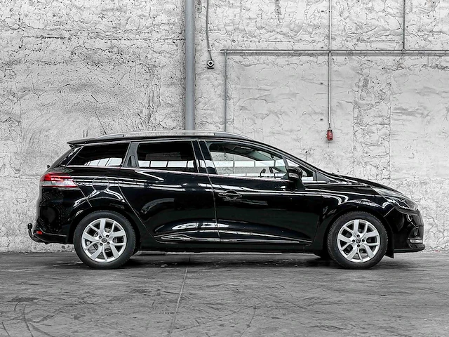 Renault clio estate 0.9 tce limited 90pk 2020, h-550-bf - afbeelding 40 van  42