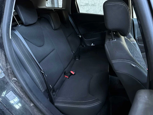 Renault clio estate 0.9 tce limited 90pk 2020, h-573-gr - afbeelding 35 van  43