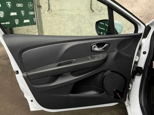 Renault clio estate 0.9 tce zen 90pk 2018, tn-529-b - afbeelding 24 van  40