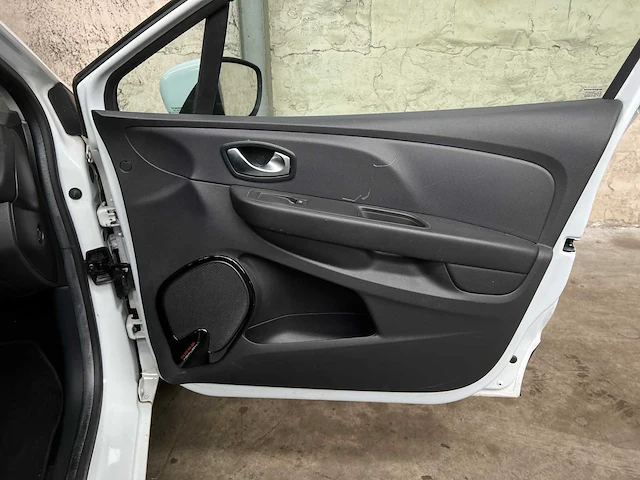 Renault clio estate 0.9 tce zen 90pk 2018, tn-529-b - afbeelding 28 van  40