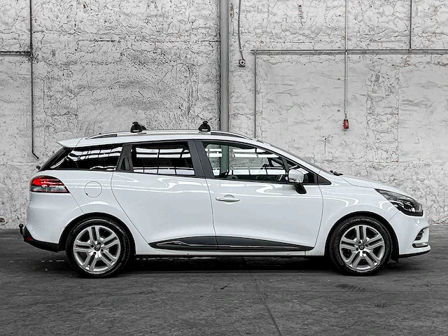 Renault clio estate 0.9 tce zen 90pk 2018, tn-529-b - afbeelding 37 van  40
