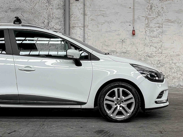 Renault clio estate 0.9 tce zen 90pk 2018, tn-529-b - afbeelding 39 van  40