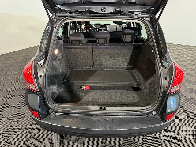 Renault clio estate 1.2-16v special line, xl-223-s - afbeelding 8 van  13