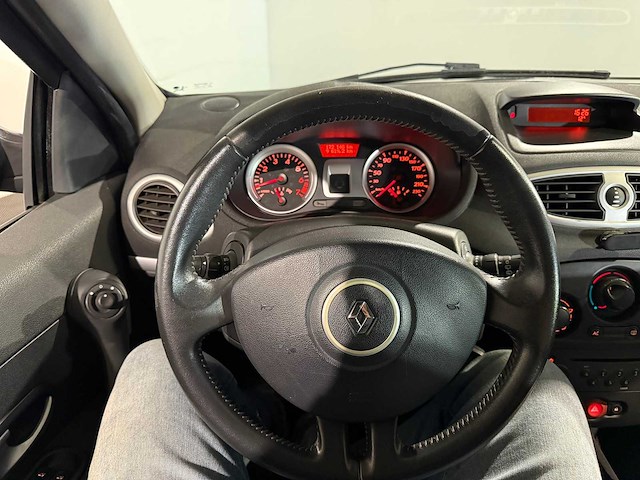 Renault clio estate 1.2-16v special line, xl-223-s - afbeelding 2 van  13